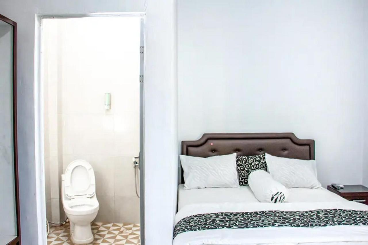 Samar Wulu Guest House Syariah Mitra Reddoorz Near Ketapang Ketapang  Exterior foto